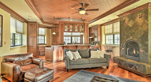 Spacious Indianapolis Condo w/ Private Gym!, Prenota Appartamento Hotel a Indiana con parcheggio, Parcheggio