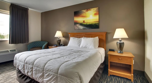 Двухместный номер Standard EverSpring Inn & Suites