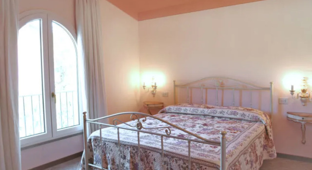 Il Cipresso, Boek Vakantiehuis Palaia Toscane