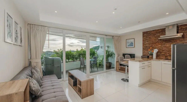 1BR Escape Near Beach & Local Bites C195, Забронировать Апартаменты/квартира Недорогие отели острова Пхукета, недорого