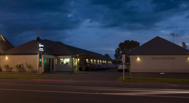Hygate Motor Lodge, Забронировать Апарт-отель Отели Гамильтон с завтраком, рядом с Waikato Institute of Technology, Завтраки