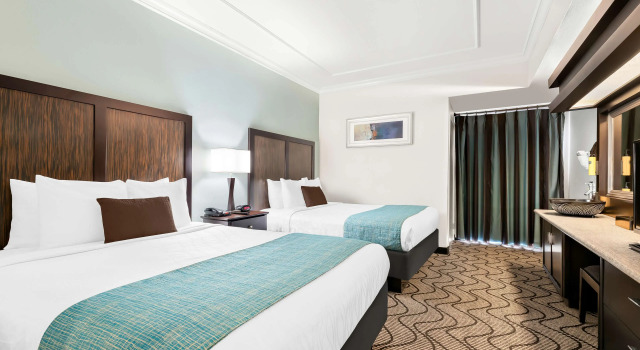 Четырёхместный люкс Best Western Plus Irvine Spectrum Hotel