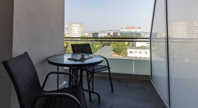 Люкс Comfort с балконом Ares ApartHotel