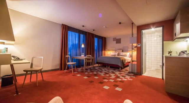 Студия Deluxe Hotel einsmehr