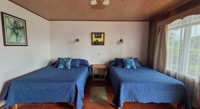 Четырёхместный номер Standard с балконом и с видом на сад Monteverde Ecolodge