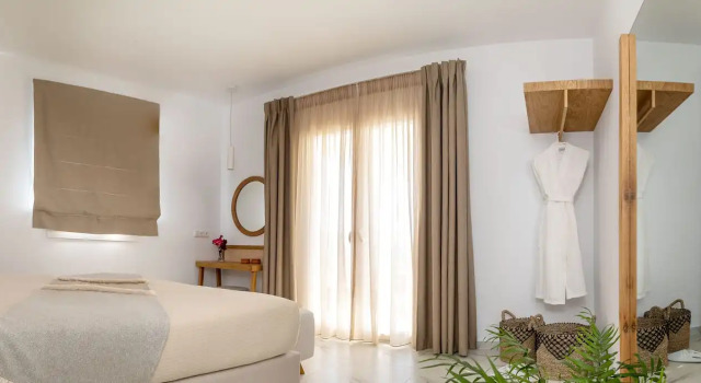 Cosmos Hotel