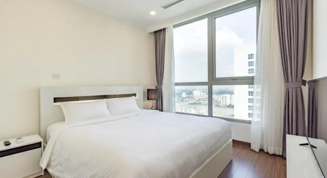 2 bedrooms apartment at Landmark Vinhomes Central Park