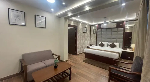 Люкс Superior с видом на сад The Crystal Newtown Kolkata