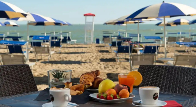 Апартаменты Apartment in Albarella Near Beach & Activities