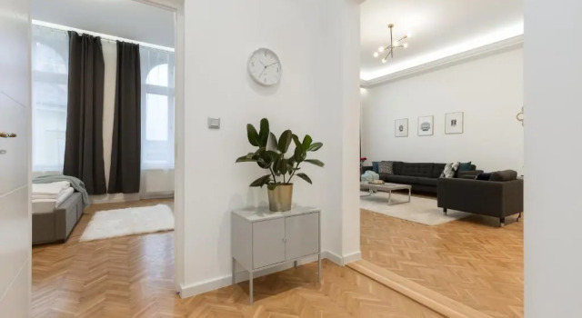Space and Style in The Heart Of Budapest w 2BR&2BT, Varaa Hotelli Budapest Budapest