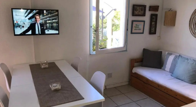 Maison Port Barcarès, 2 pièces, 4 personnes - FR-1-81-260, Book Hotel Hoteller i Corbières med parkering, Parkering