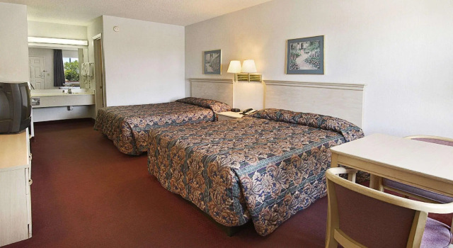 Четырёхместный номер Standard Baymont by Wyndham Richburg - Chester Area