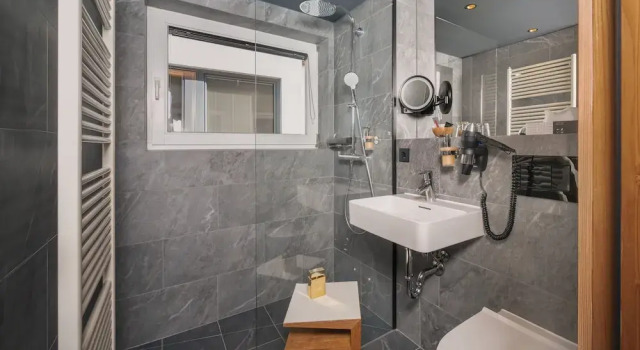Номер Standard Hotel Goldener Adler