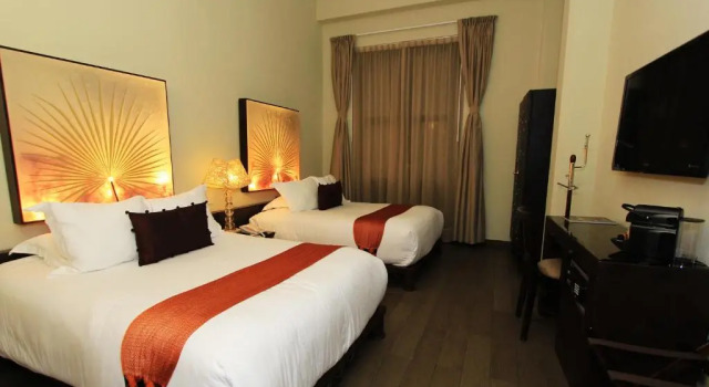 Четырёхместный номер Standard Plaza Gallery Hotel Boutique