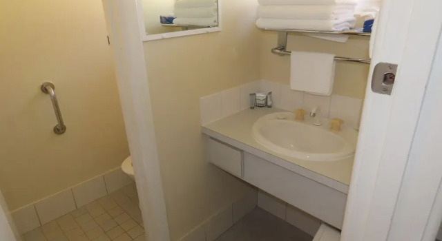 Студия Classic Emu Point Motel