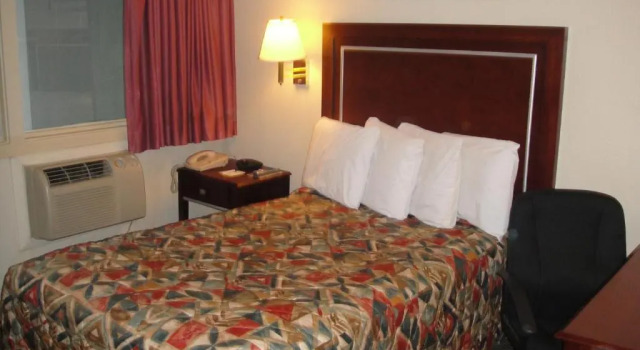 Двухместный номер Standard Days Inn Kittery