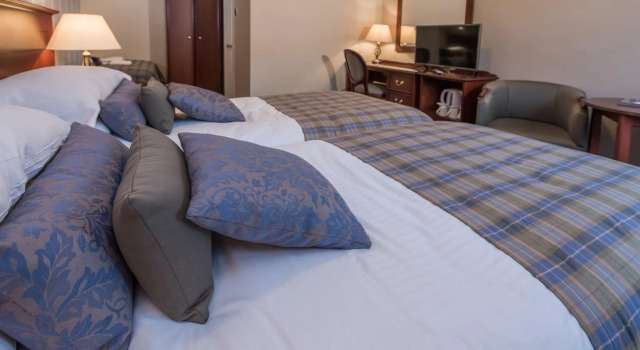 Трёхместный номер Superior Alexandra Hotel