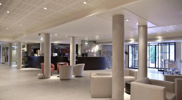 Hôtel Best of Both - Divonne-les-Bains, Забронировать Вилла Виллы Овернь-Рона-Альпы, Вилла