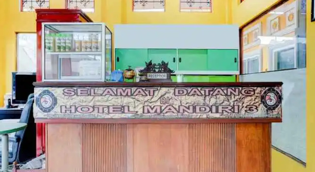 OYO 90088 Hotel Mandiri Juanda, Book Hotel Hotels in Sedati with Parking, Parking