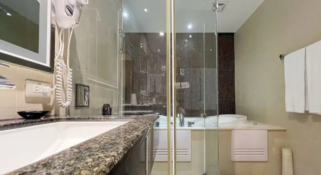 Люкс Deluxe Guide Hotel Kaohsiung Liuhe