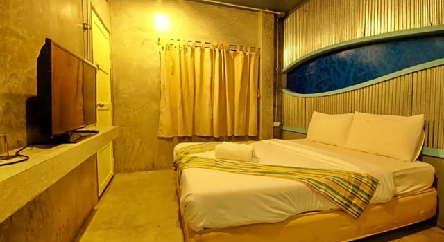 Одноместный номер Standard с видом на горы Seabox Khaolak Hostel