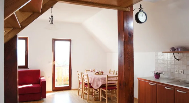 Коттедж Vineyard Cottage Lustek