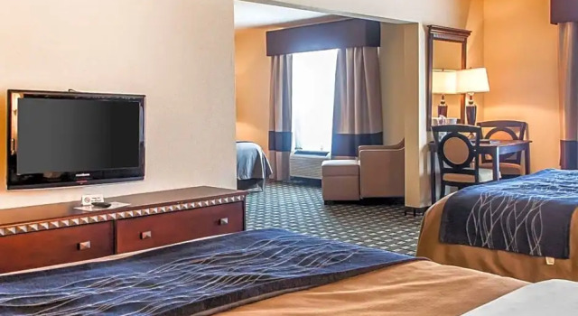 Шестиместный люкс Comfort Inn & Suites Elk City South