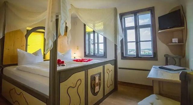 Ferienhaus Prinzessinnenturm, Book Apartment Blankenburg Saxony-Anhalt