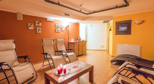 Lo Scoiattolo Hotel, Забронировать Отель Отели в центре Грессоней-ла-Трините с завтраком, отели в центре Грессоней-ла-Трините с завтраком