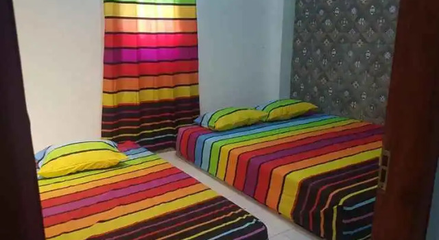 Backpacker Pelangi Guesthouse Syariah Terban Tugu Yogyakarta, Book Guesthouse Gondokusuman 