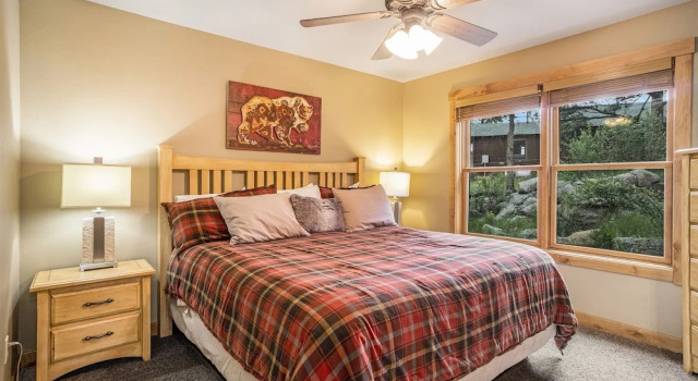 Solitude Eagle #5 - Estes Park 2 Bedroom Condo by RedAwning