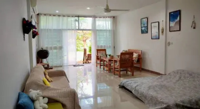 Little Charlie's House Khanom