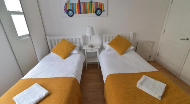 Апартаменты Beach Central with Allocated Parking and Patio