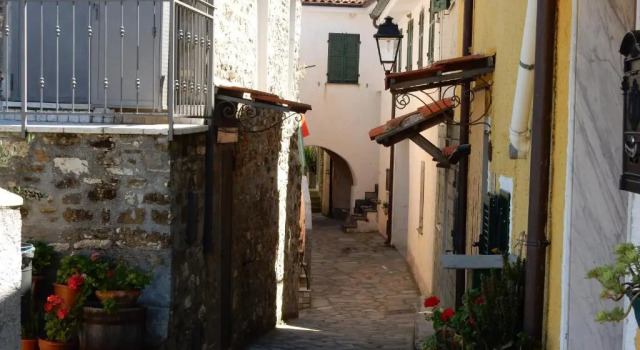 Casa Romantica in Liguria, Rezervovat Hotel Testico Ligurie