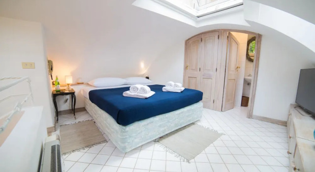 Villa Castello Apartments, Book Apartment Capri Capri Island