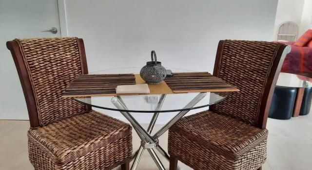 Коттедж Renovated 2-Bed Cottage