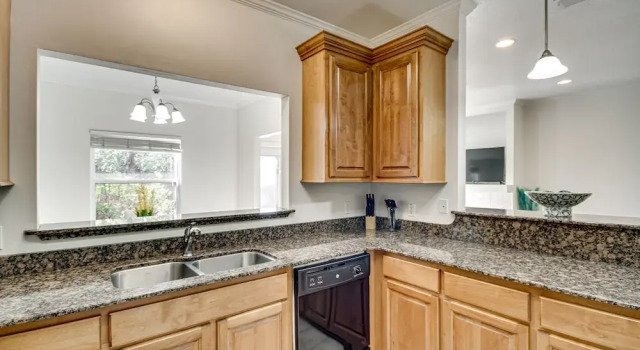 Апартаменты Ideally Located Gulfport Condo < 1 Mi to Beach!