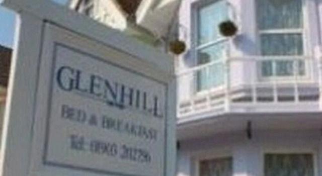 Glenhill Guest House, Забронировать Гостевой дом Отели Исторического графства Суссекса с парковкой, Парковка