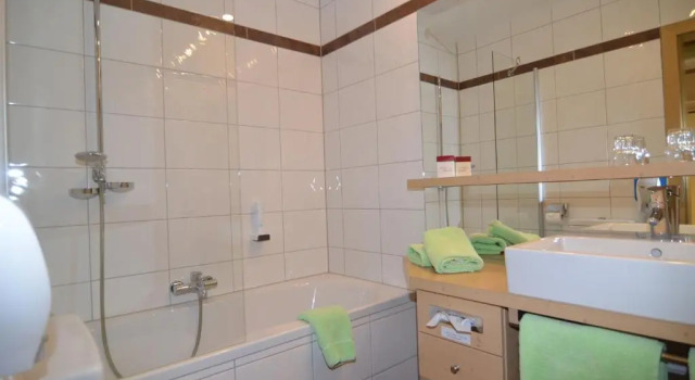Трёхместный номер Standard Hotel Sonnalp