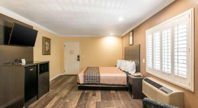 Двухместный номер Deluxe Rodeway Inn Artesia Cerritos