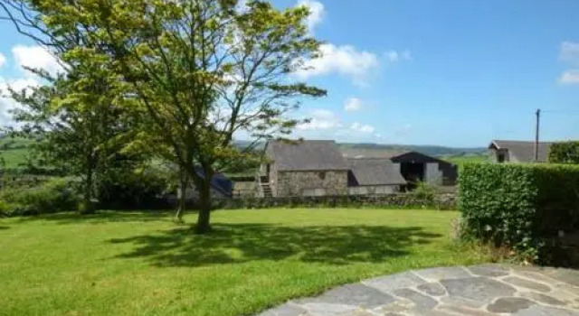 Penuwch Fach, Book Feriehus Trawscoed Glamorgan