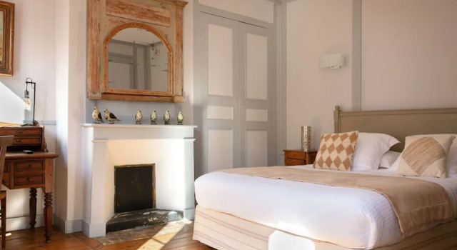 Коттедж Hotel Le Dauphin