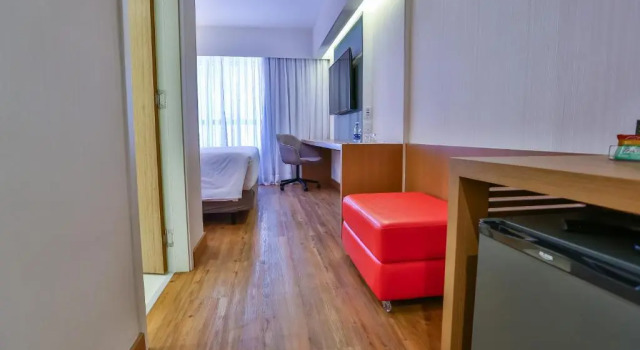 Студия с балконом Radisson RED Campinas