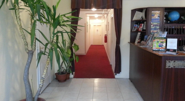 Carmen Pension, Varaa Hotelli 14. Zugló 