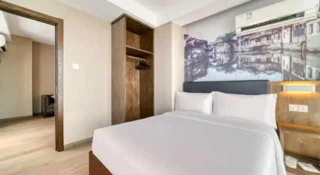 Люкс Superior Socks Hotel (Zhuji Datang Socks City Store)