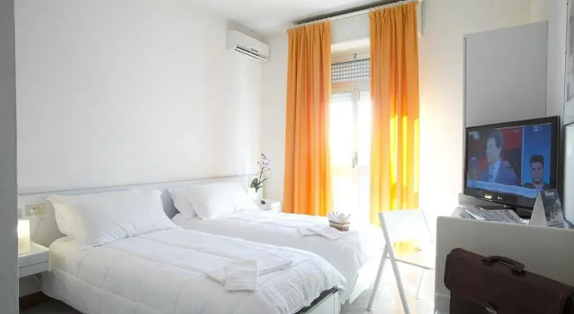 Hotel Capri, Buchen Sie Hotel Hotels in Brescia mit Parkplatz, Parkplätze