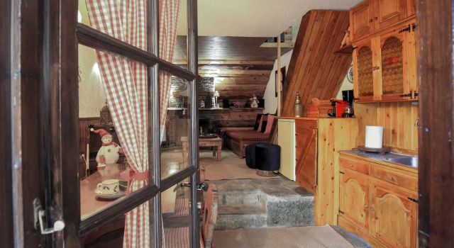 Dandy On The Hill  Agoriani | Chalet Erato |  Up to 4 people, Book Chalet Delphi Central Greece