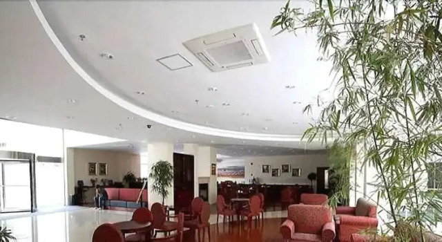 Hanting Express Gangwan Square - Dalian, Book Hotel Hotels in Liaoning with Parking, Parking