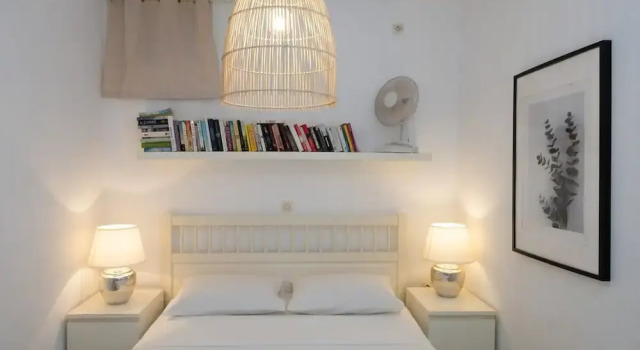 B4 Cycladic Home for 6 by the Beach