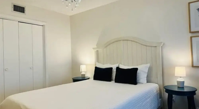 Serene Oceanfront Getaway in Amelia Island - Pet Friendly